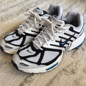 Nike Pegasus White and Black Running Shoes